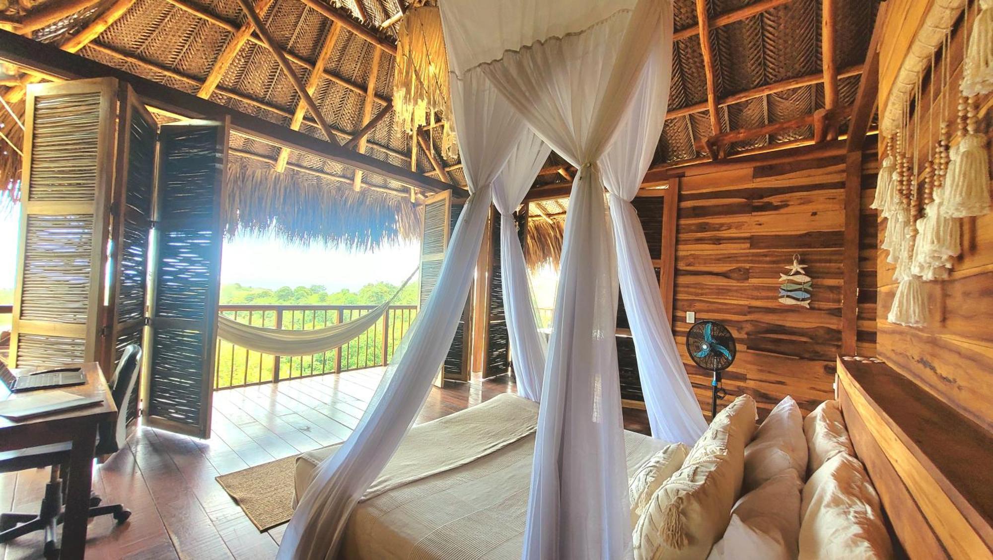 Chalet Vista Al Mar Y Jacuzzi Privado