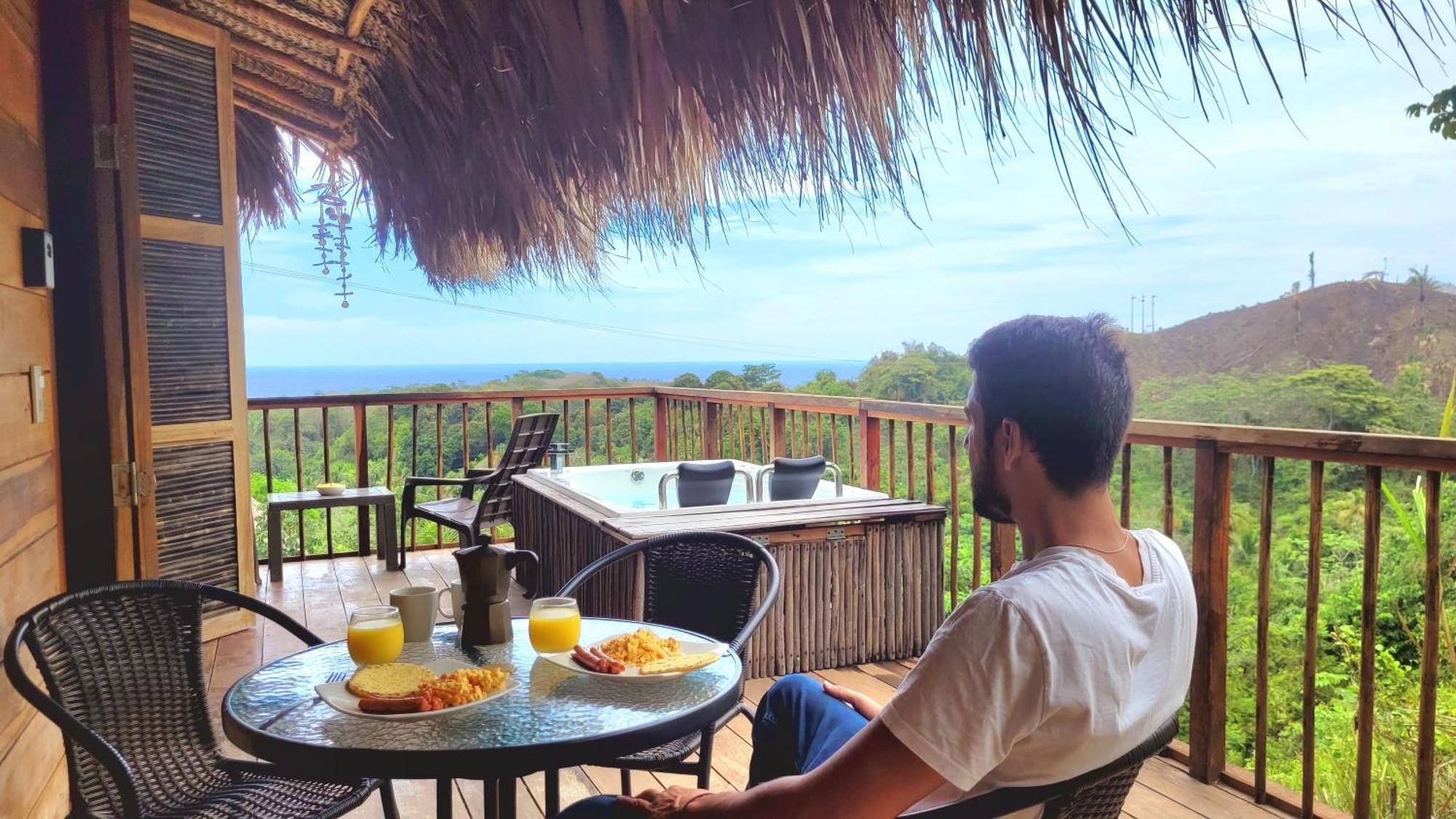 Vista Al Mar Y Jacuzzi Privado *